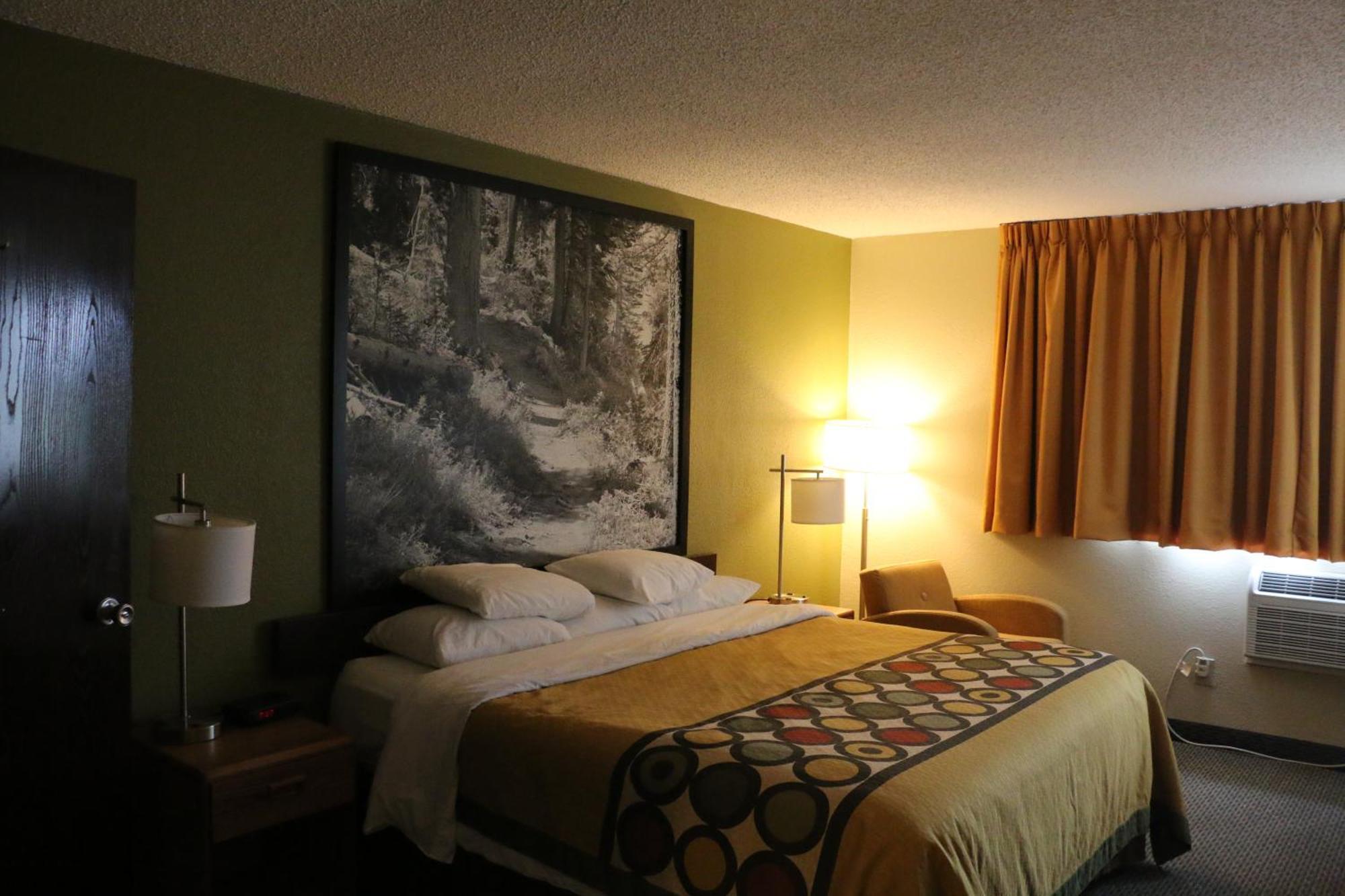 Super 8 By Wyndham Windsor/Madison North Hotel Szoba fotó